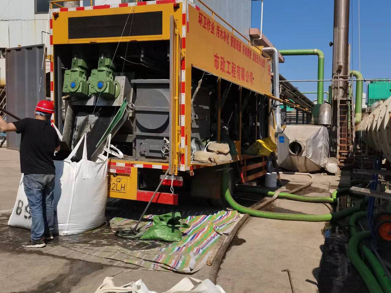 阎良淤泥压干处理